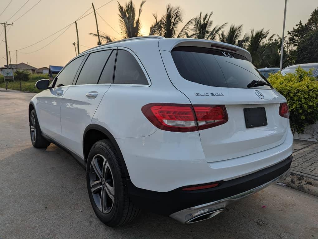2019 MERCEDES-BENZ GLC 300 thumbnail 5