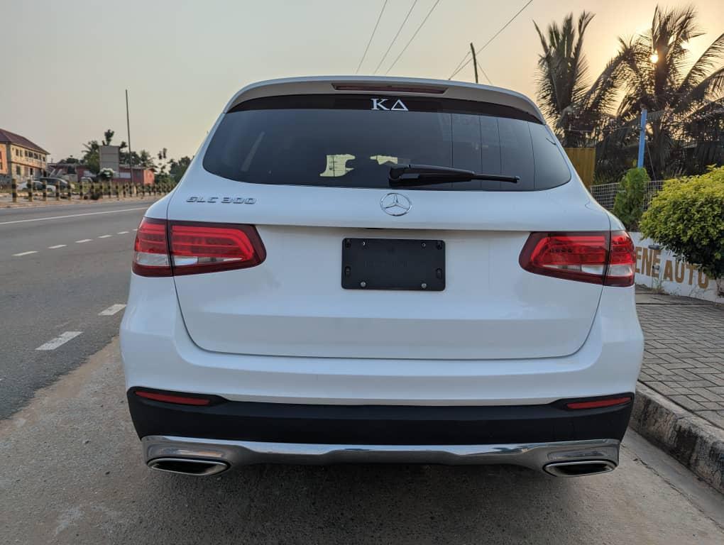 2019 MERCEDES-BENZ GLC 300 thumbnail 7